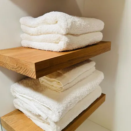 Sunny With A Beautiful View! Apartment