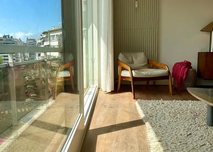 Sunny With A Beautiful View! *