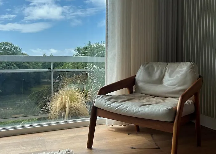 Sunny With A Beautiful View! Apartment *